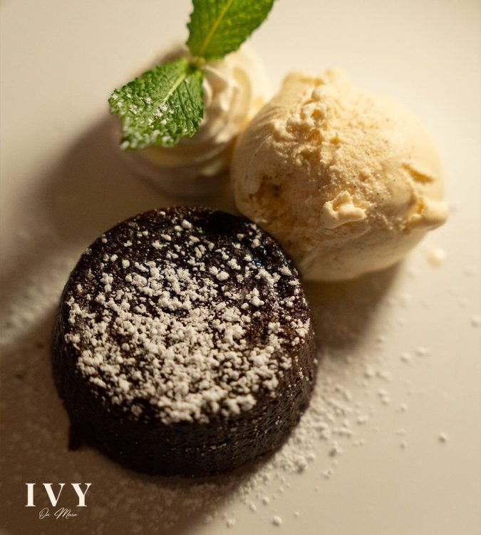 flourless chocolate cake at ivy on main in westhampton
