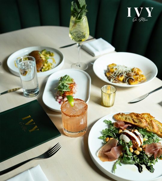 shareable plates and cocktails at ivy on main